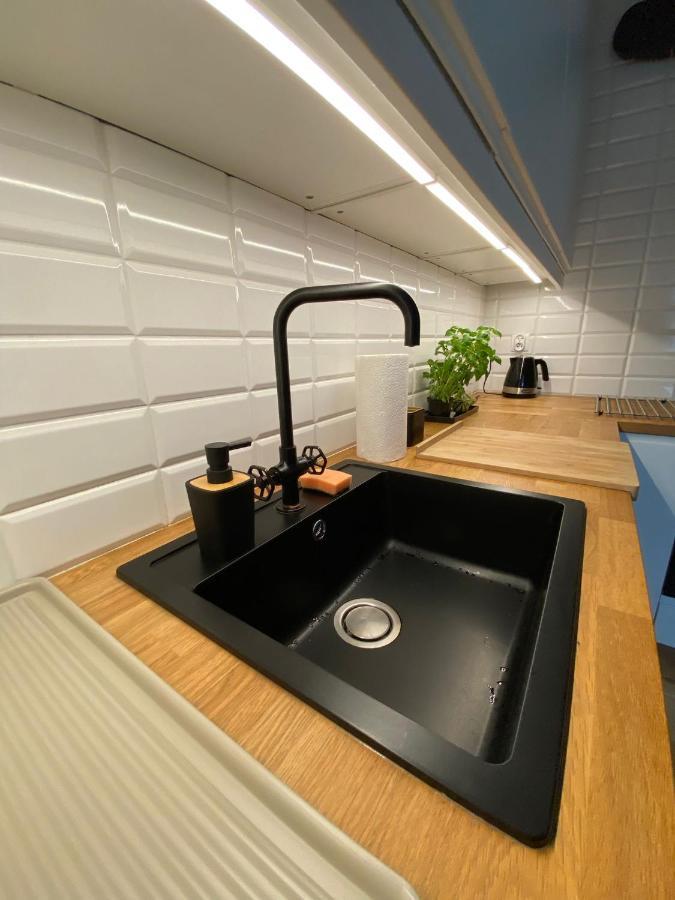 Komfortowy Apartament Z Parkingiem Wrocław Exterior foto
